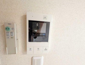 【セキュリティ】 | グレース桃井 | モニター付きインターホンで防犯面も安心です！