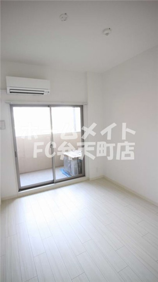 【居間・リビング】 | セオリー大阪ベイステージ