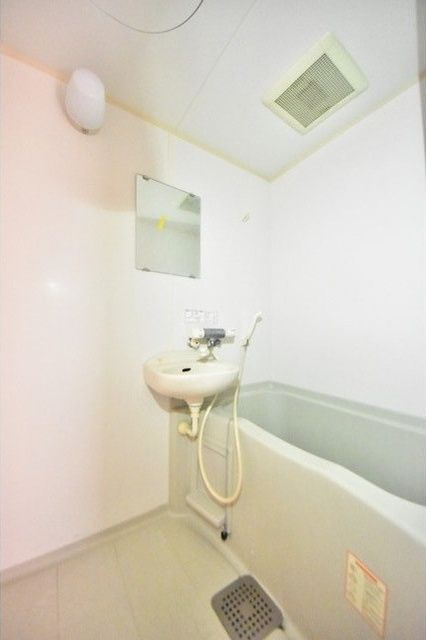 ヴェルト新宿落合の浴室