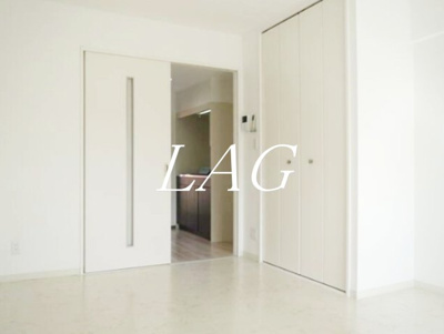 【居間・リビング】 | コスモタウン相模原 | 洋室のお部屋です。