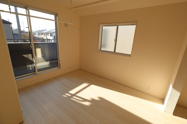 《仲介手数料無料》上尾市浅間台３丁目5-5新築一戸建てブルーミングガーデンの洋室