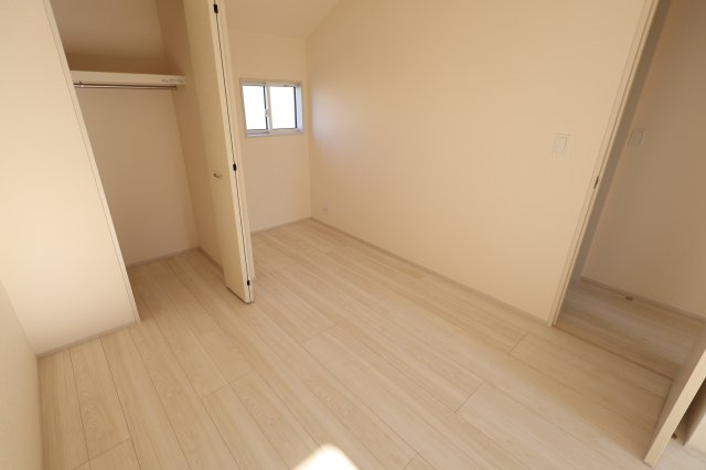 《仲介手数料無料》上尾市浅間台３丁目5-5新築一戸建てブルーミングガーデンの洋室