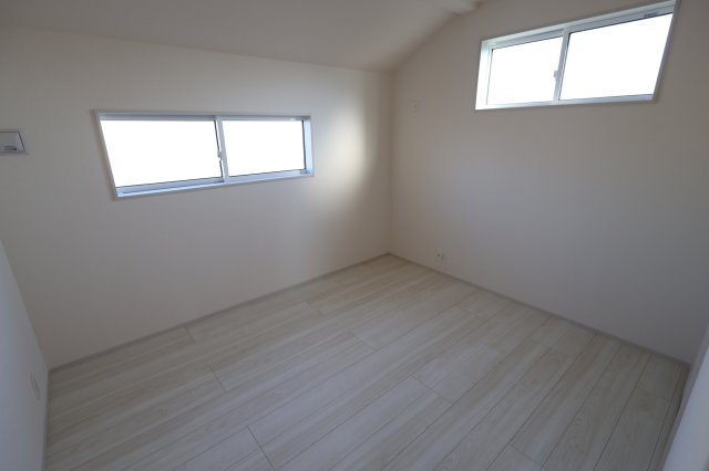 《仲介手数料無料》上尾市浅間台３丁目5-5新築一戸建てブルーミングガーデンの洋室