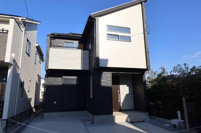 《仲介手数料無料》上尾市浅間台３丁目5-5新築一戸建てブルーミングガーデンの外観