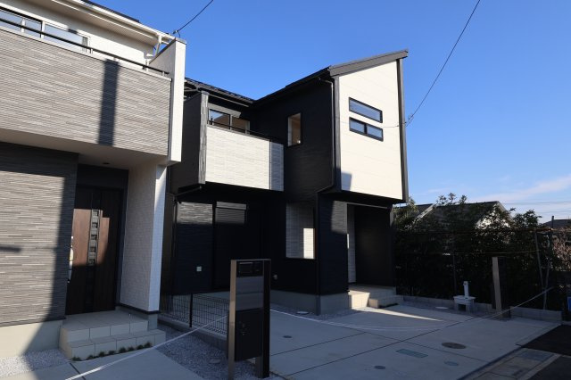 《仲介手数料無料》上尾市浅間台３丁目5-5新築一戸建てブルーミングガーデンの外観