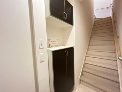 【玄関】 | ソラーレ梅満 | シューズボックス