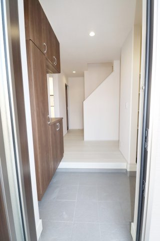 郡山市富田町字大徳南第3　　　2号棟　　　小山田小学校、郡山第６中学区　の収納