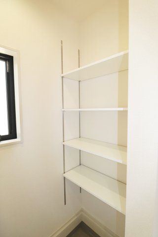 郡山市富田町字大徳南第3　　　2号棟　　　小山田小学校、郡山第６中学区　の収納