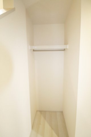 郡山市富田町字大徳南第3　　　2号棟　　　小山田小学校、郡山第６中学区　の収納