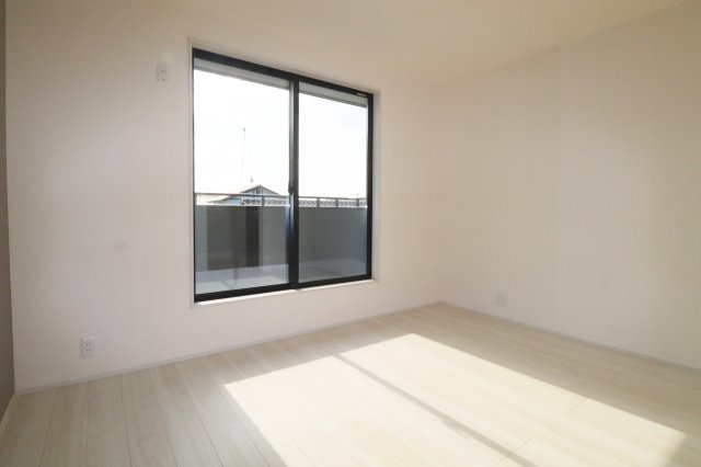 郡山市富田町字大徳南第3　　　2号棟　　　小山田小学校、郡山第６中学区　の洋室