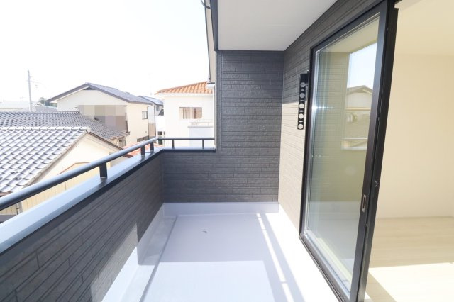 郡山市富田町字大徳南第3　　　2号棟　　　小山田小学校、郡山第６中学区　のバルコニー