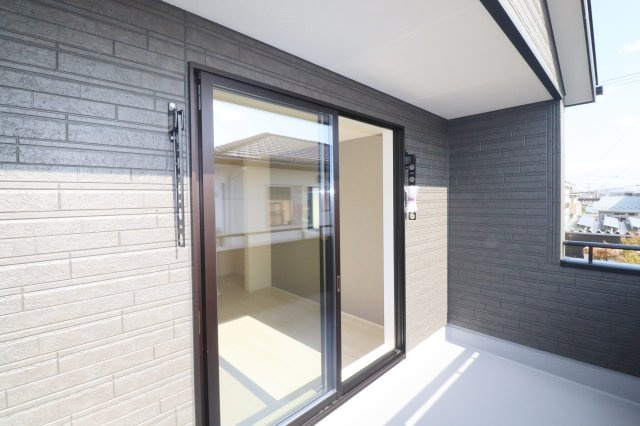 郡山市富田町字大徳南第3　　　2号棟　　　小山田小学校、郡山第６中学区　のバルコニー