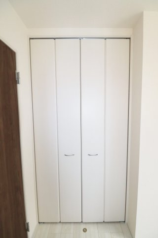 郡山市富田町字大徳南第3　　　2号棟　　　小山田小学校、郡山第６中学区　の収納