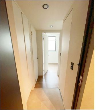 アトリオフラッツ三軒茶屋Ｎｏｒｔｈの玄関