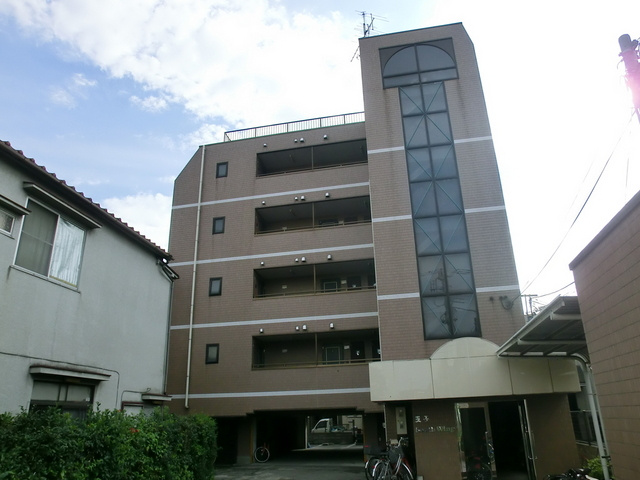 王子サウスウイングの外観|存在感のある賃貸物件です。