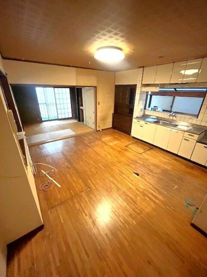 【居間・リビング】 | 志木市柏町１丁目戸建 | 使いやすいリビングです