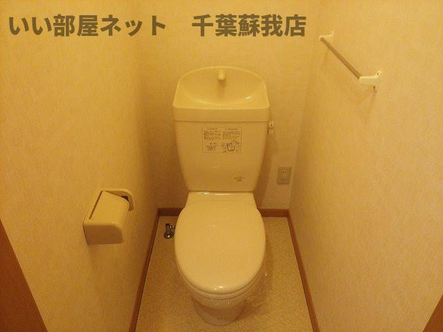 アヴェニール　ロジュマンのトイレ|落ち着いた色調のトイレです