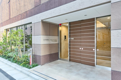 【エントランス】 | ラティエラ中野新井