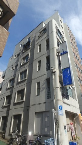 ADX早稲田の外観