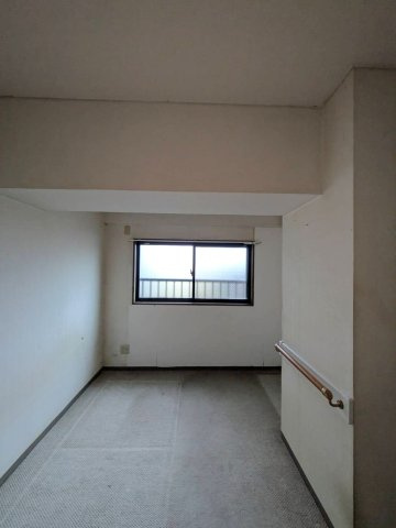 サン・エアポートNODA 3階の洋室|◆北側洋室の様子です。