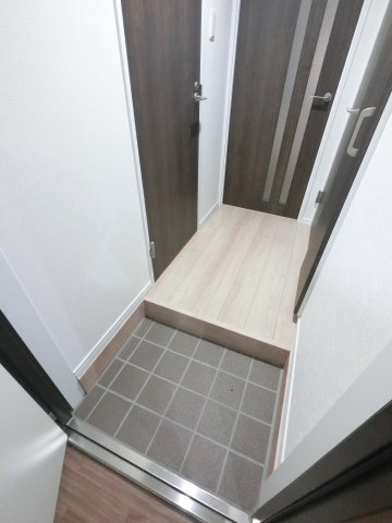 GRAND千葉中央の玄関