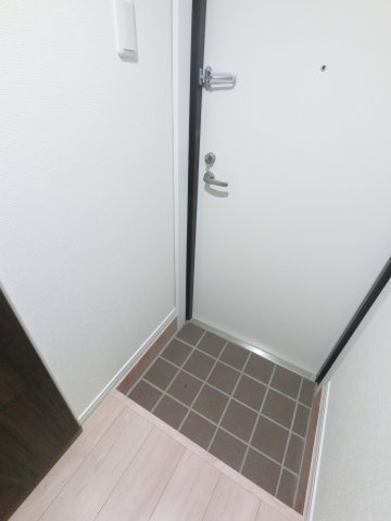 GRAND千葉中央の玄関