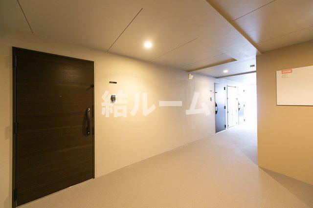 練馬区小竹町２丁目の賃貸マンションのロビー