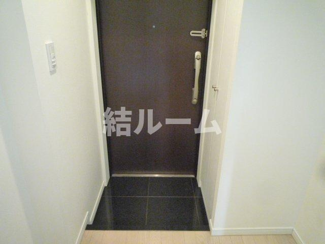 板橋区宮本町の賃貸マンションの玄関