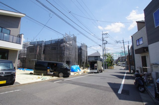 【外観】 | 【仲介手数料無料！！】日野市東豊田４丁目　新築戸建て（全6棟）D号棟　4780万円 | 令和７年11月2日撮影　建築中