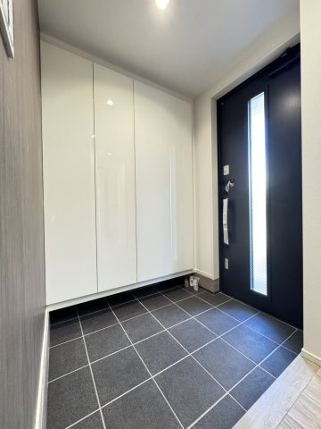 練馬区桜台5丁目　高品質×高機能　吹抜け18帖LDK　角地含む全2棟の外観|A号棟