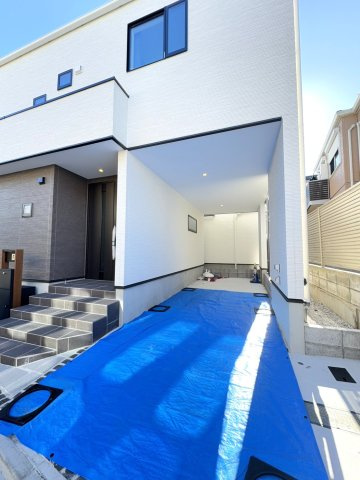 練馬区桜台5丁目　高品質×高機能　吹抜け18帖LDK　角地含む全2棟の駐車場