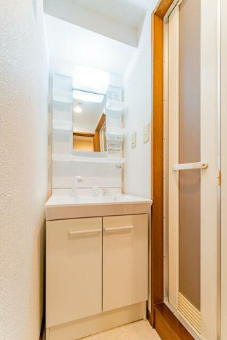 菱和パレス代官山　角部屋　セキュリティ完備　常時ゴミ出し可　宅配BOXの洗面所