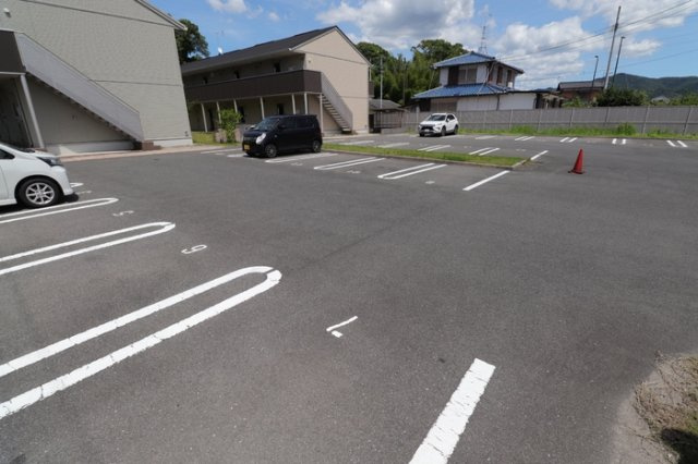 プログレスIの駐車場|駐車場があります