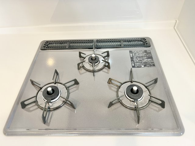 グラン・ドムール相生のその他|便利な3つ口コンロ！食事の支度がはかどりますね！