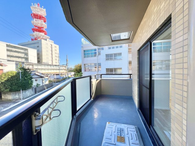 グラン・ドムール相生のバルコニー|ゆとりあるバルコニー！
