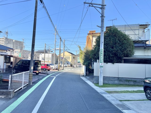 グラン・ドルーム相生の周辺|前面道路北側を向いて撮影しました。