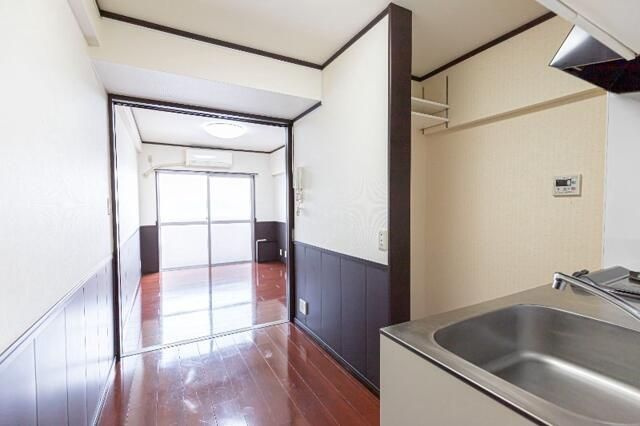 ガーディナ初台の居間・リビング