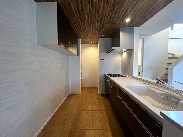 駐車３台もいけちゃう！？旭区金が谷１丁目新築戸建のキッチン|使いやすいキッチンです