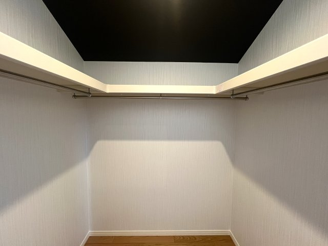 駐車３台もいけちゃう！？旭区金が谷１丁目新築戸建の収納