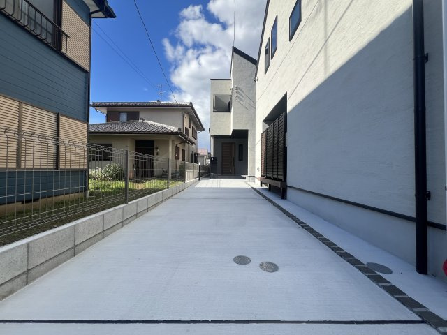 駐車３台もいけちゃう！？旭区金が谷１丁目新築戸建の駐車場|駐車スペースもあります