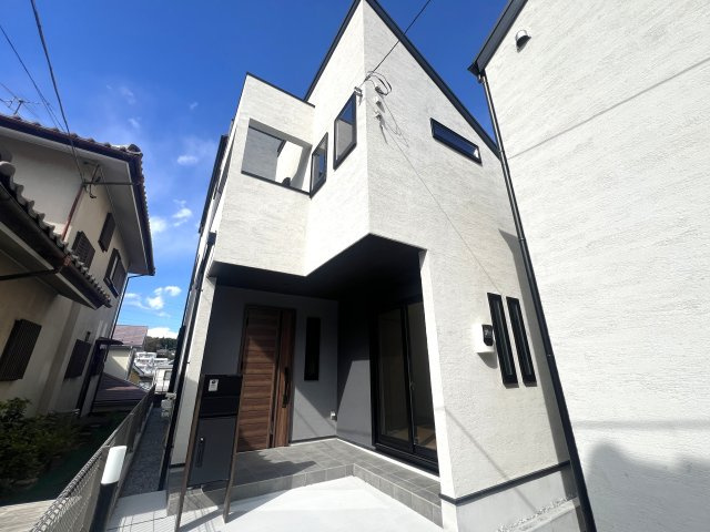 駐車３台もいけちゃう！？旭区金が谷１丁目新築戸建の外観|外観は落ち着いています