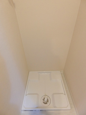 【設備】 | ラ・フォンテ松屋町 | 洗濯機置き場です