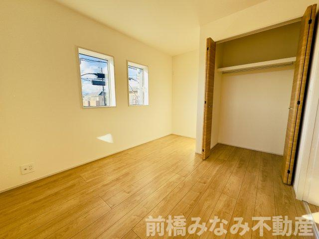 前橋市江田町　限定1棟　ブルーミングガーデン　新築建売の洋室|落ち着いた色調の洋室です