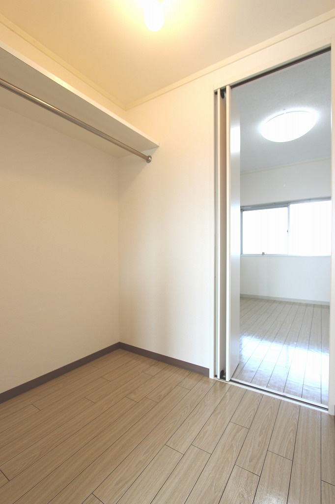 臼井ビルの収納