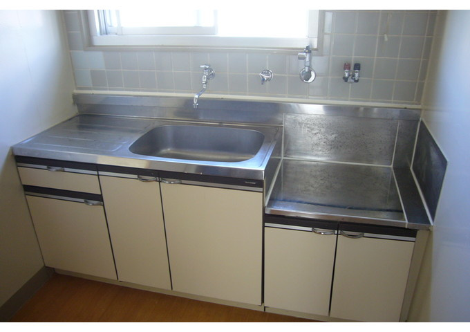 兵庫県公社　東垂水南（３）５Ｂ号棟のキッチン|キッチンでお料理をお楽しみください