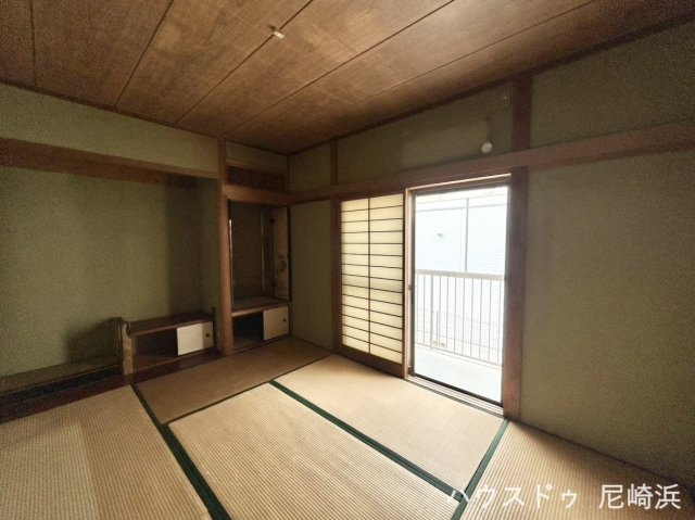 中古戸建　西宮市一ケ谷町の和室|■2階 和室6帖　お部屋のアクセントになる床の間、仏間あり♪