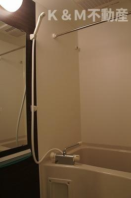 リブリ・エクセルの浴室|日々の疲れを癒すお風呂付です