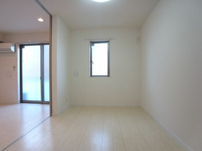 【洋室】 | リブリ・Pua lani | コンパクトで使いやすい洋室です