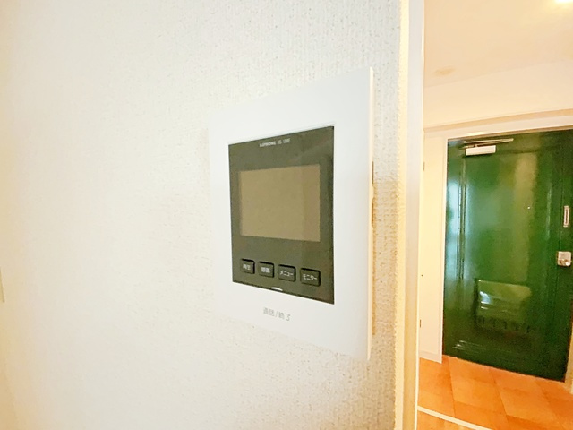 【セキュリティ】 | モニター付きインターホンです。