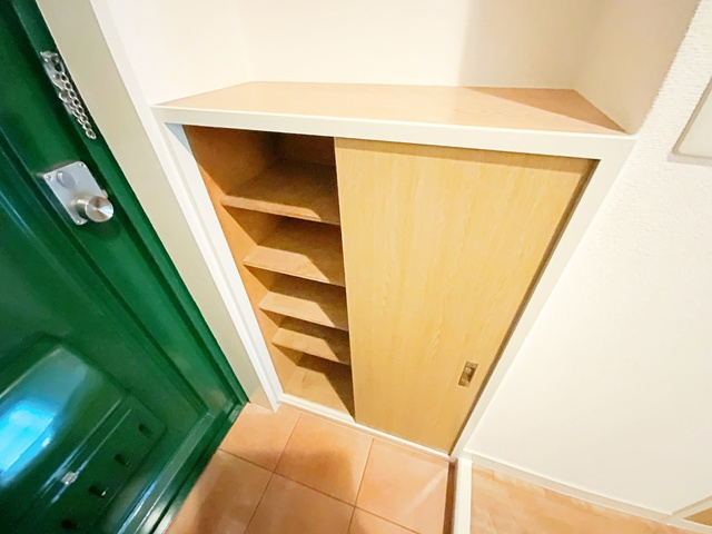 【収納】 | シューズボックス付きの玄関です。